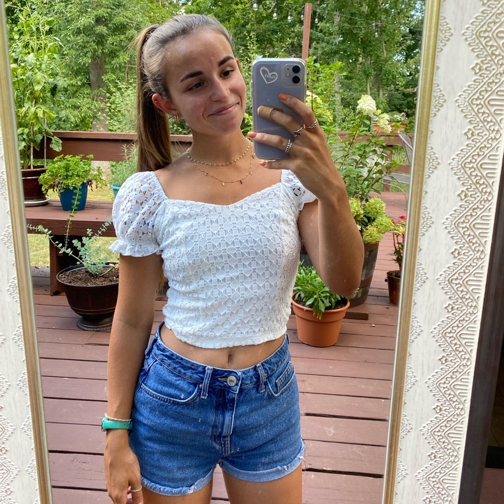 Monteau white lace shirt